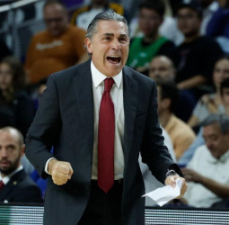 Ataman es la opción que maneja la Virtus en caso de no renovar a Scariolo