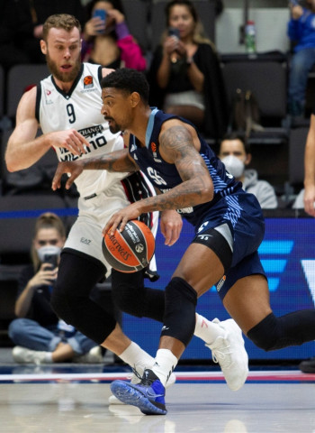 Jordan Mickey llega a un acuerdo con la Virtus Bolonia
