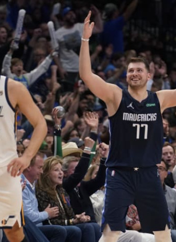 [3-2] Los Dallas Mavericks se adelantan en la eliminatoria (77-102)