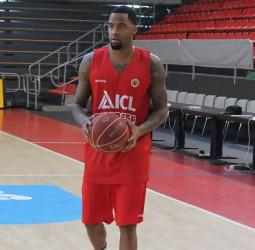 El ICL Manresa contrata temporalmente Brion Rush