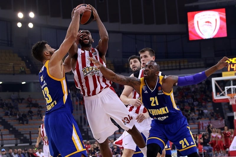 Milutinov y Printezis mantienen invicto al Olympiacos (92-75)