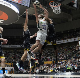 Unicaja culmina un torneo de ensueño y se proclama Campeón de la Copa del Rey (80-83)