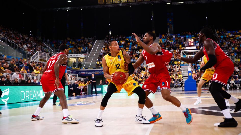 Derrota del Dreamland Gran Canaria en casa (64-87)