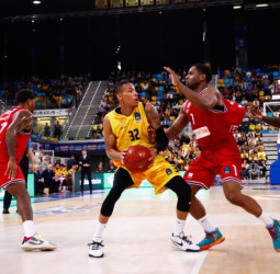 Derrota del Dreamland Gran Canaria en casa (64-87)