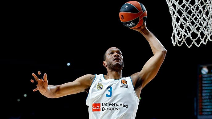 El Madrid gana al Bamberg y se medirá al Panathinaikos en el playoff (106-86)