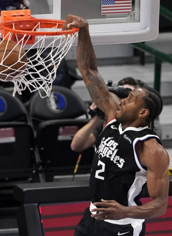 Los Clippers empatan la eliminatoria desde la defensa (81-106) [2-2]