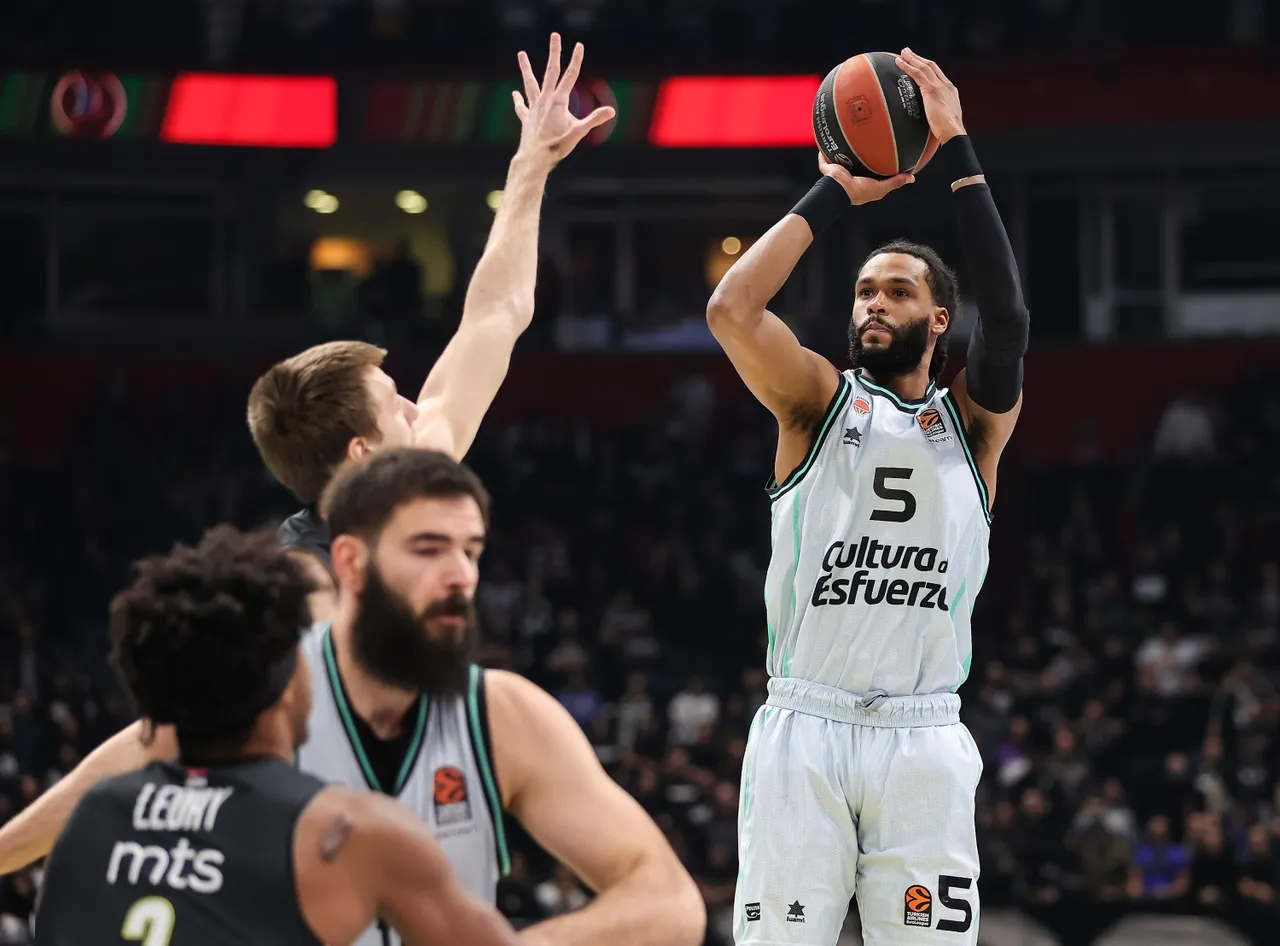Jared Harper decide en la prórroga para el Valencia Basket (96-100)