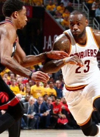 [1-0] Los Cavaliers siguen sin conocer la derrota y golpean primero a los Raptors (105-116)