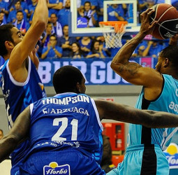 Cook marca el ritmo de la primera victoria del Movistar Estudiantes (72-87)