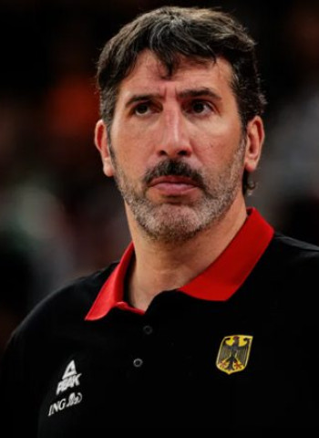 Álex Mumbrú, hospitalizado en Tampere y baja para el debut de Alemania en el EuroBasket