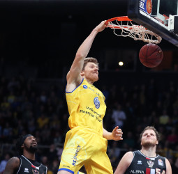Scott Eatherton, cerca del Baxi Manresa