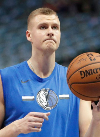 Porzingis jugará en los Mavericks e intentará demostrar su plena recuperación