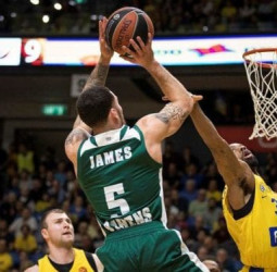 Mike James pone en problemas al Maccabi (75-76)