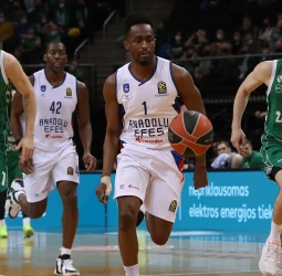 El Anadolu Efes gana en Kaunas (71-85)