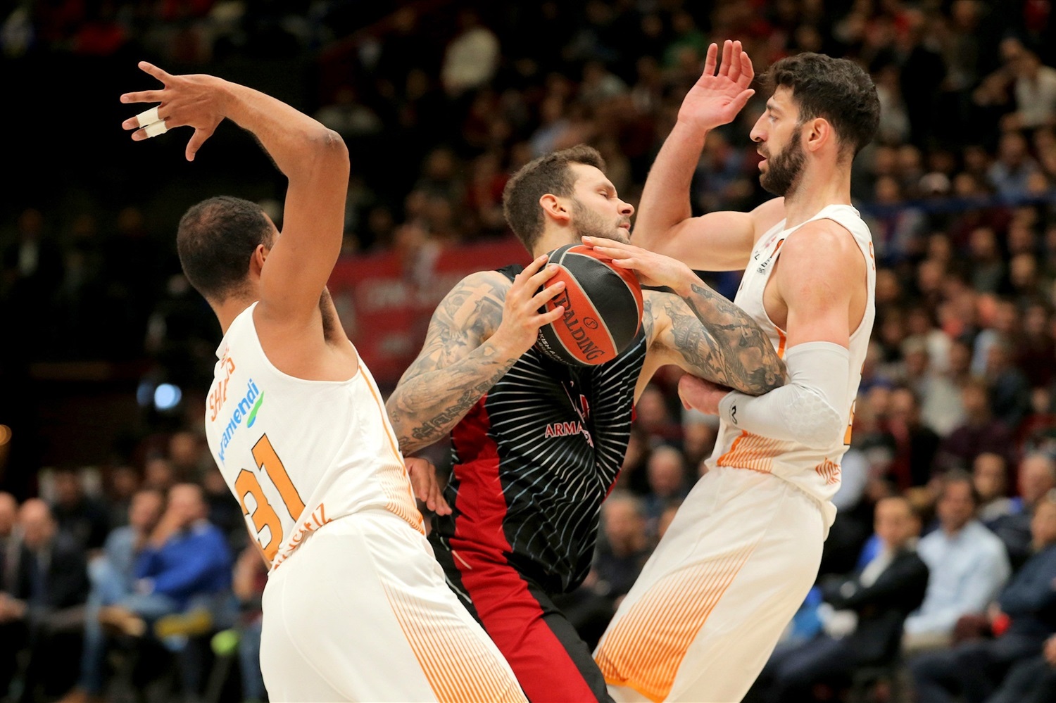 El Baskonia cae en Milán (81-74)