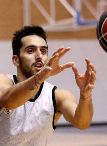 Campazzo se incorpora a los entrenamientos del Real Madrid 