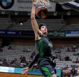 Victoria de la Penya contra Bilbao Basket para estrenar la acb (85-79)