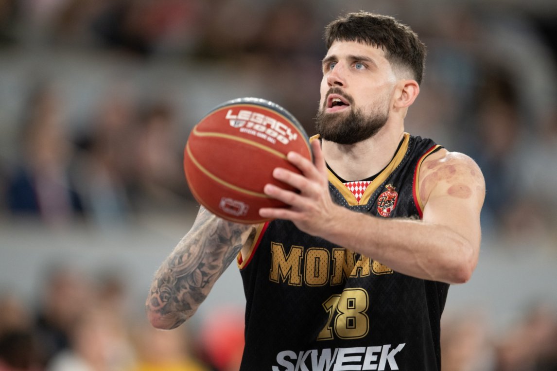 Adrien Moerman apunta al Zenit St. Petersburg