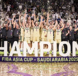 Australia completa el ‘three-peat’ en la FIBA Asia Cup