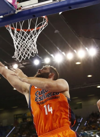 Bojan Dubljevic, a un paso del Top 5 en partidos jugados con Valencia Basket