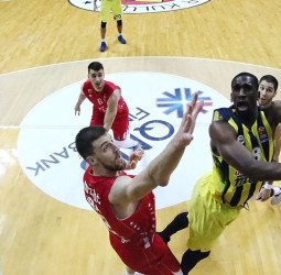 El CSKA Moscú sondea el fichaje de Ekpe Udoh