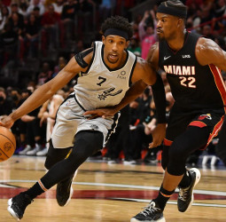 Josh Richardson, a los New Orleans Pelicans
