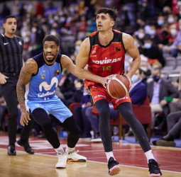 El líder Estudiantes no aprovecha las derrotas de EasyCharger Palencia y Unicaja Oviedo