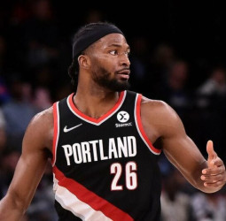 Los Raptors le dan una nueva oportunidad NBA a Justise Winslow