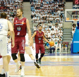 Súper Agropal Palencia ahoga el ataque de Monbus Obradoiro en la segunda parte y recupera el factor cancha (72-85)