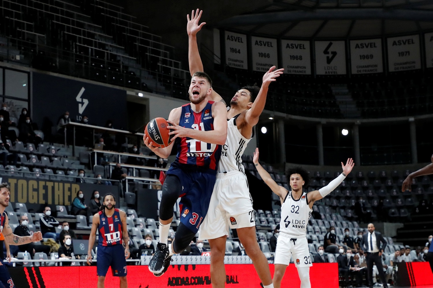Baskonia y ASVEL buscan volver a ganar