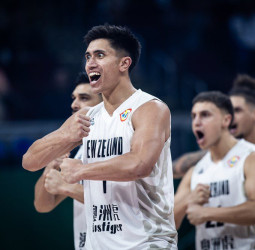 Nueva Zelanda derrota a Jordania (95-87)