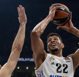 El Real Madrid salva la primera bola de partido (80-82) [1-2]
