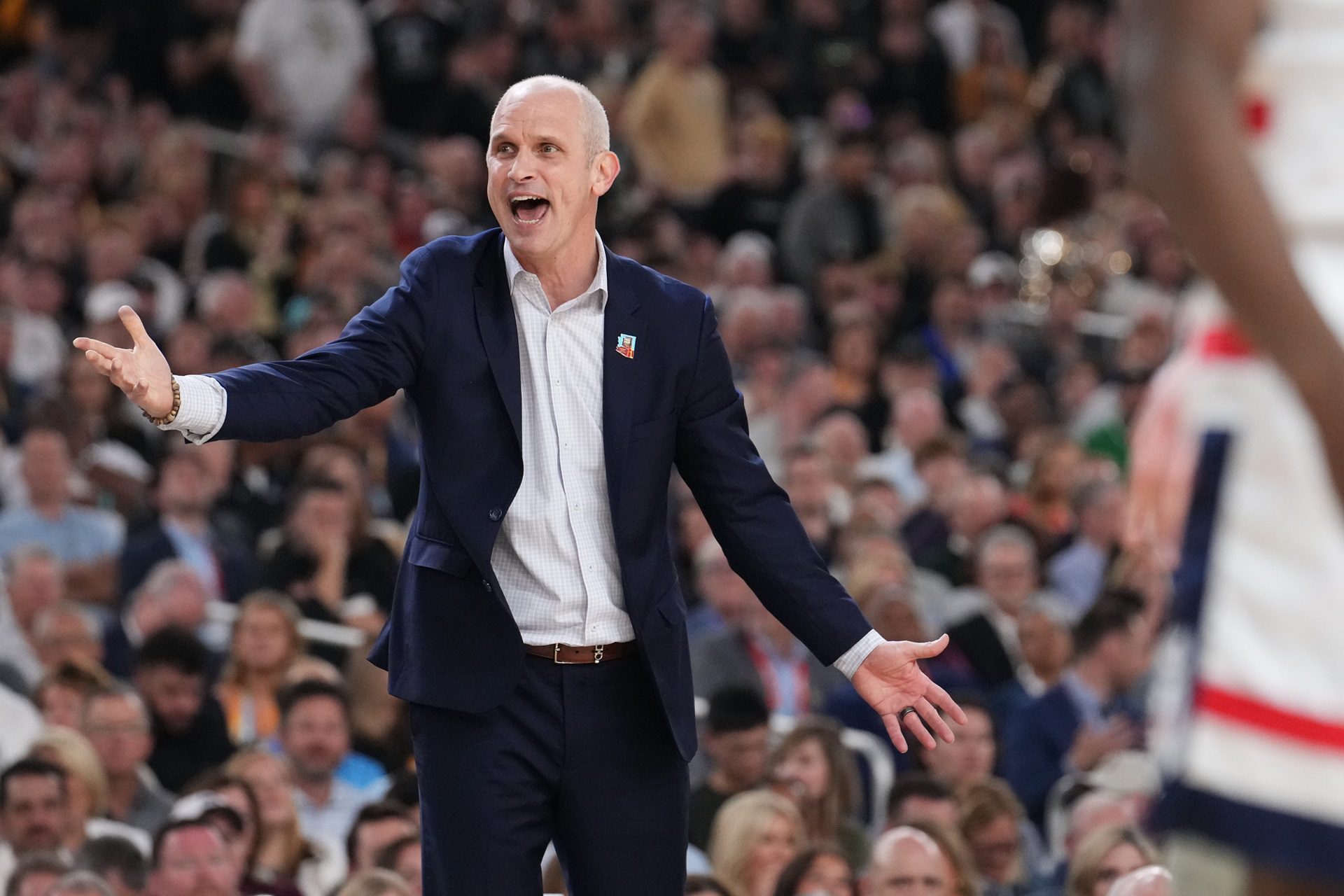 Dan Hurley, podría ser el nuevo entrenador de los Angeles Lakers