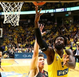 Othello Hunter renueva con el Maccabi hasta el 2021