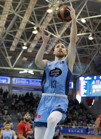 El Río Breogán se lleva un igualado derbi gallego (80-78)