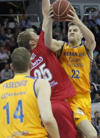Tecnyconta Zaragoza no puede cortar la racha de Herbalife Gran Canaria (57-102)