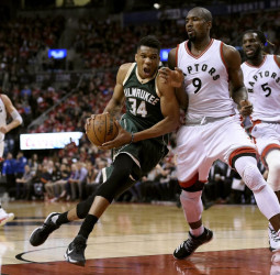 [1-1] Lowry se redime y lidera el empate en la serie (100-106)