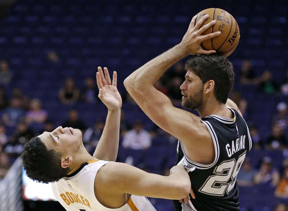 Los San Antonio Spurs renuncian a Patricio Garino
