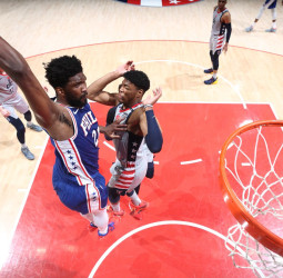 Embiid lidera a unos Sixers imparables (103-132) [3-0]