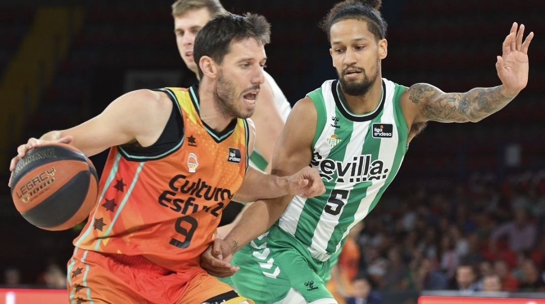 Jones y el juego interior dan la victoria al Valencia Basket (78-83)