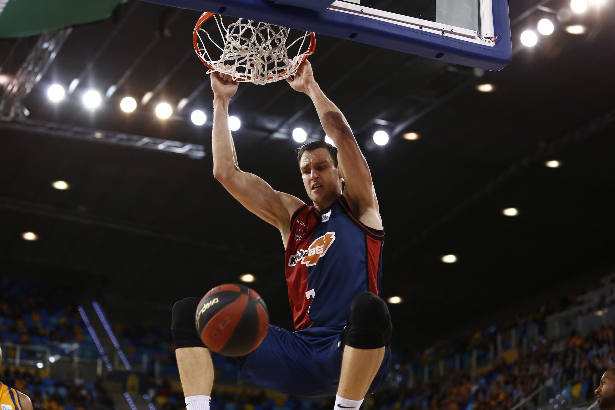 Triunfo coral del Baskonia en Gran Canaria (83-101)
