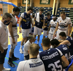 El Monbus Obradoiro se despide de la pretemporada con victoria ante el RETAbet Bilbao Basket celebrado en Oviedo (69-76)