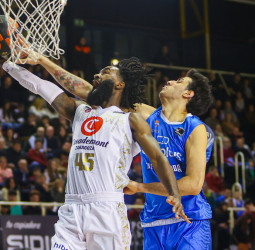 El Casademont Zaragoza toma aire a costa del Carplus Fuenlabrada (71-85)