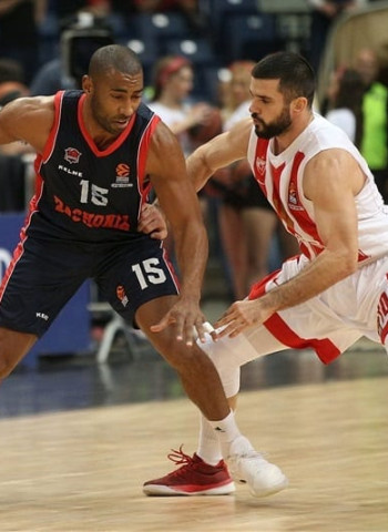 Un Baskonia coral triunfa en el infierno de Belgrado (81-85)