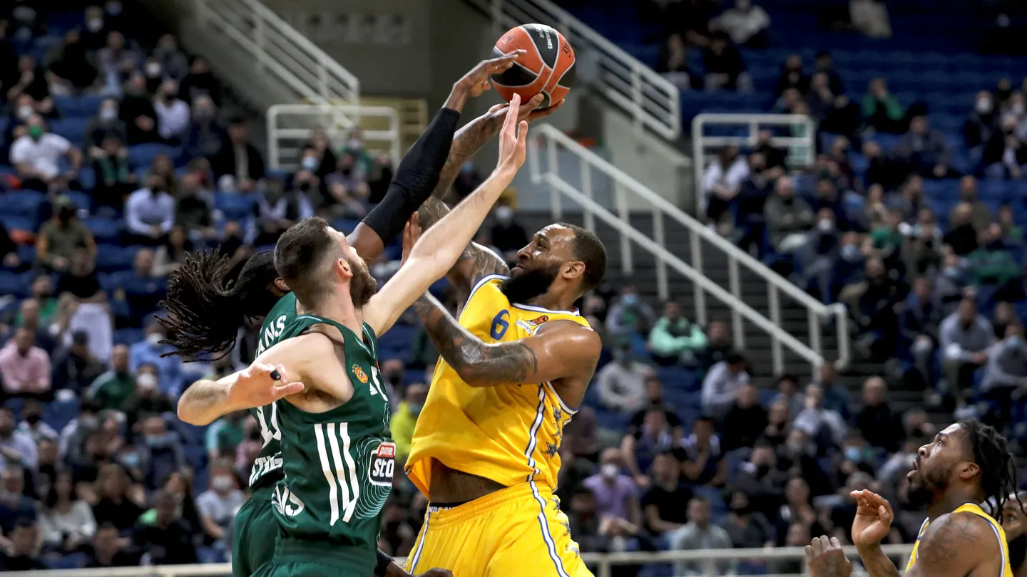 El Maccabi consigue su tercera victoria consecutiva (83-95)