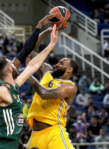 El Maccabi consigue su tercera victoria consecutiva (83-95)
