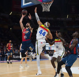 Baskonia viajará a Moscú con una victoria más (84-82)