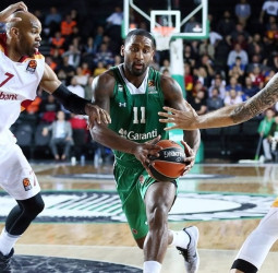 El Darussafaka Dogus se aferra a sus posibilidades (73-67)