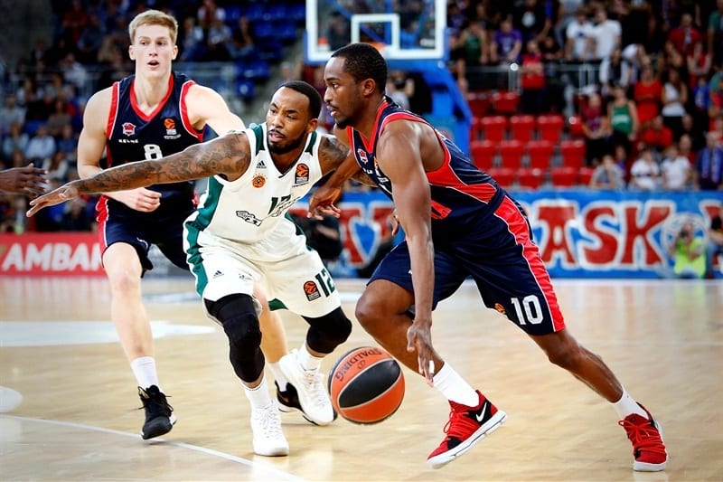 Épico triunfo del Baskonia ante Panathinaikos para sumar la primera en EuroLeague (85-84)