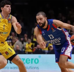 El Anadolu Efes domina en Berlín, 70-86